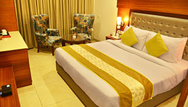 Mint Hotel Premia-Premium Room-7